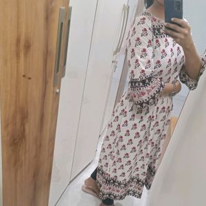 Ajio Kurti