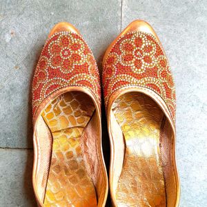 Used Golden Designer Pump Shoes