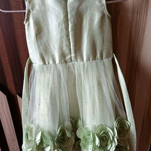 Girls dress