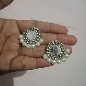 Earing Studs Beads