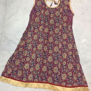 Stylish Sleeveless Cotton Kurti