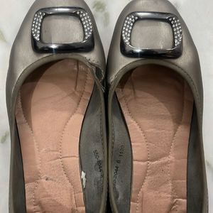 Women Bata Grey Ballerina