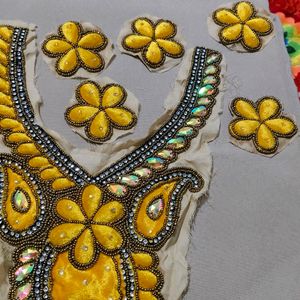 Beautiful 💛 Yellow Necklace Patch With 5 Flower