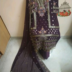 Pakistani Stitched Dress💜