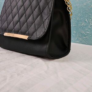 WOMEN SLING BAG