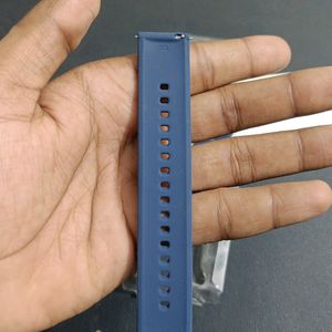 Soft Silicone 22mm Watch Strap with Secure Buckle