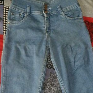 Statue Wall Jeans For Girls