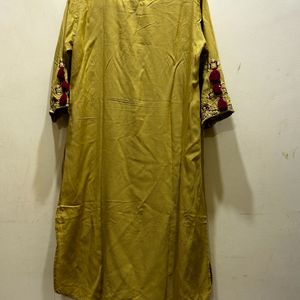 Neerus A-line Kurti Size L