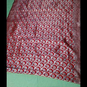 Red Colour Pure Banarasi Silk Saree