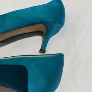 Manolo Blahnik Heels 38