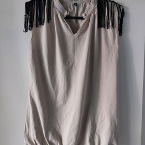 Trendy Sleeveless Top