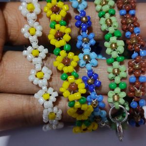 Flower Glass Beads Bracelet