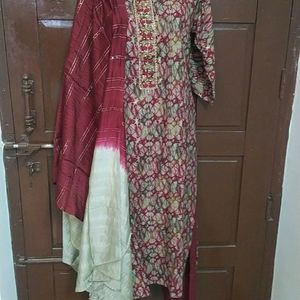 Maroon Kurti Set With Dupatta. ❤️