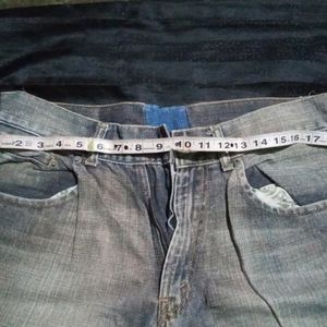 Levis Jeans