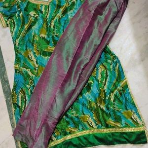 Dark Green Kurta Pant Set With Dupatta For 38 Bust