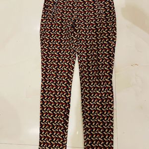 PRINTED SKINNY PANTS BY ZARA