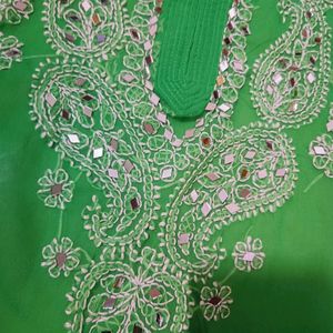 Chikankari Kurti💚