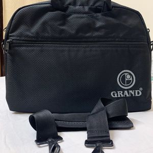 🆕Grand Black Laptop Bag