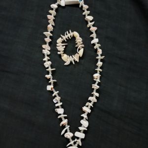 Shell Necklace With Bangle Combo