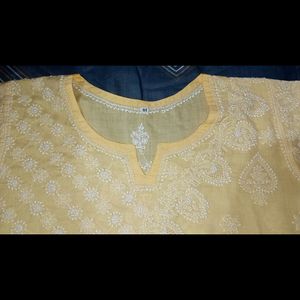 Chikankari Short Kurti