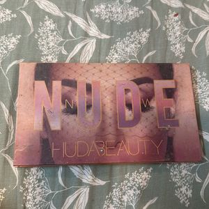 Huda Beauty The New Nude Eyeshadow Palette 19.7 Gm