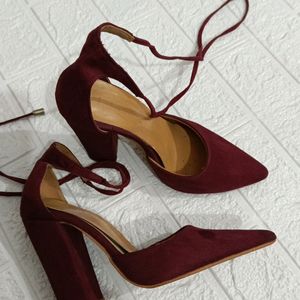 Pointed Toe Heel