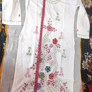 White Beautiful Cotton With Wonderfull Kadha