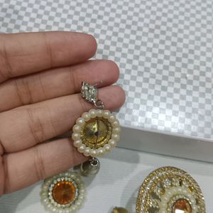 Pendant + Earings