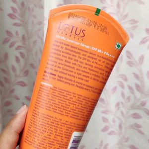 Lotus Herbal Sunscreen Serum