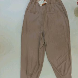 Brand New Joggers Shaped Pant 30 Off On Shipping