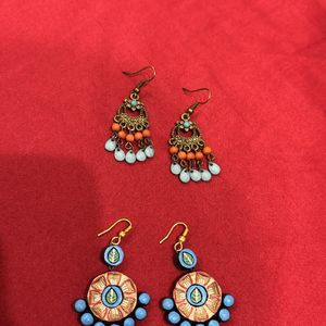 2 Pairs Of Blue Earrings