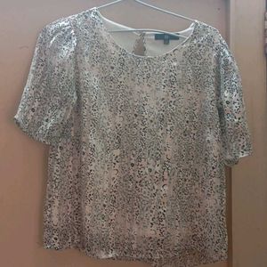 Peach Colour Tshirt With black Pattern