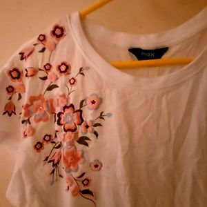 Max White Casual Wear Top