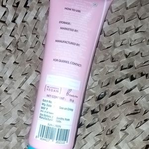 Aqualogica Radiance Dewy Sunscreen