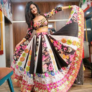 Heavy Wedding Wear Lehenga Choli