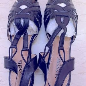 Soft Leather Sandals, Size 39, Length 9.1 Inches