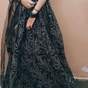 ••Heavy Black Lehnga