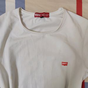 LEVIS Tshirt Without Any Fault