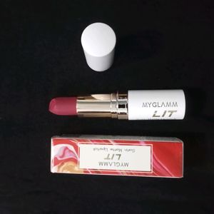 Myglamm Lit Lipstick