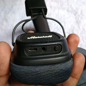 MARSHALL MAJOR 2 BLUETOOTH HEADPHONES.