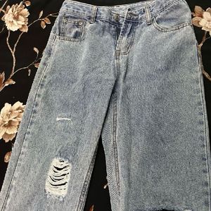 Heavily  Washed Distress Korean Straight Fit Jeans