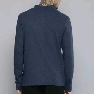 Man Full Sleeve Solid Sweatshirt.