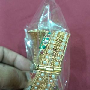 Beautiful Ethenic Bracelet Kada