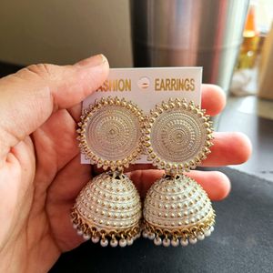 White Jhumka(₹150)