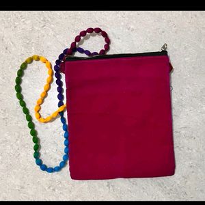 💸👇Multicolour Ethnic Sling Bag With Earrings!!