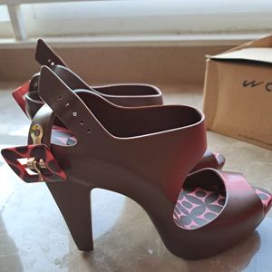 FLASH SALE Melissa Brand New Heels Printed