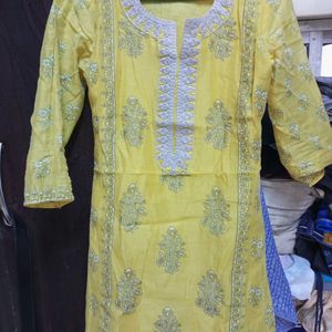 kurti with dupatta