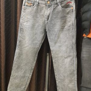 Men Straight Fit Jean