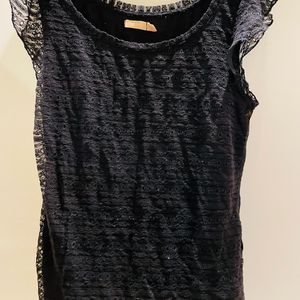 CUTE LACE TOP BY BERSHKA IN SIZE M