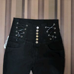 Y-43 Size 30 Slim Fit Women Denim Jeans